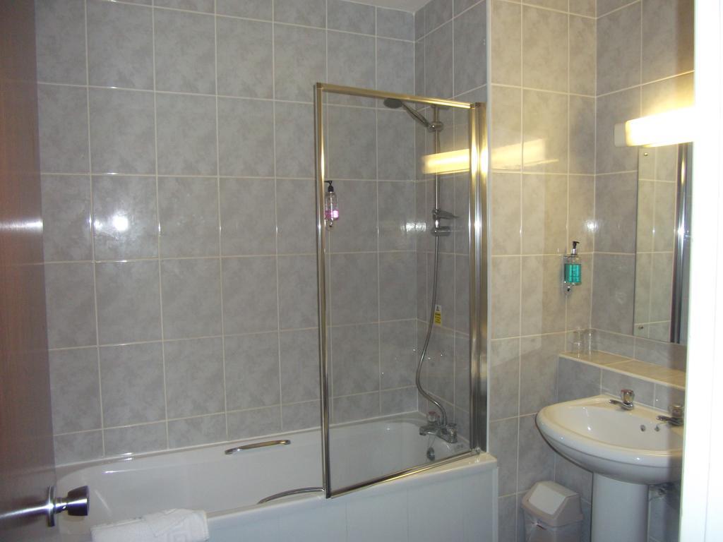 Ravensdene Lodge Gateshead Extérieur photo