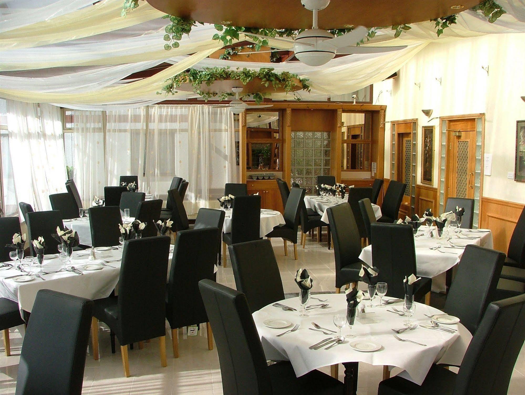 Ravensdene Lodge Gateshead Extérieur photo